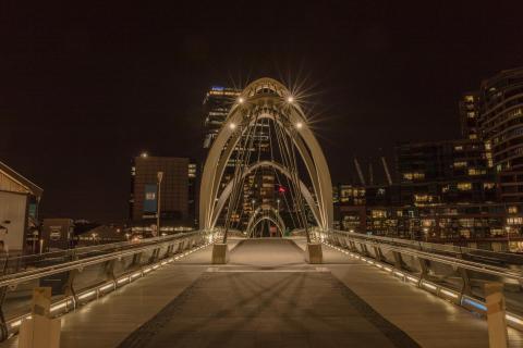 Brückenlicht über dem Yarra River