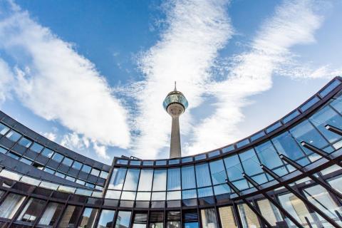 Landtag vor Fernsehturm