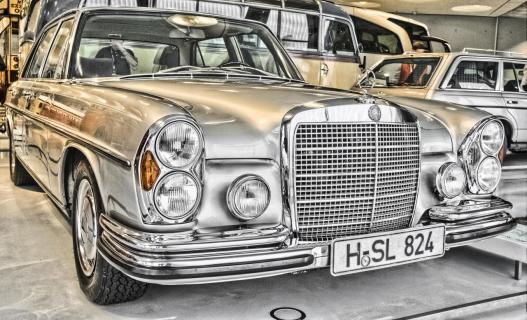 Mercedes 280 SE