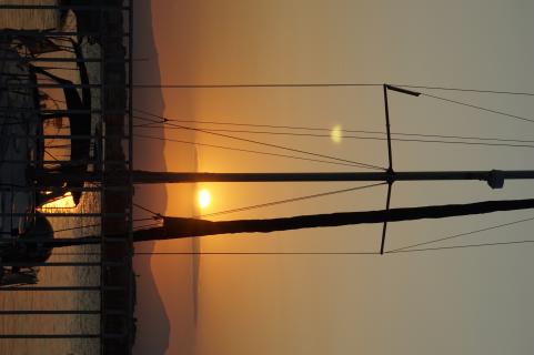 Sonnenuntergang am Hafen