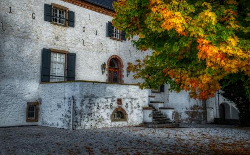 Herbst an der Burg