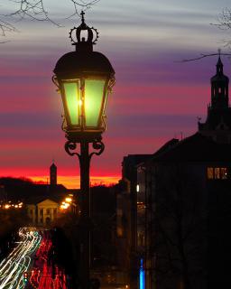 Blaue Stunde in der Stadt