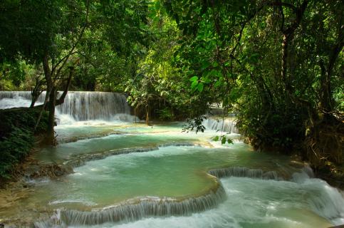 Tükisblaue KasKaden in Laos