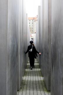 Gesamtkunstwerk aus Besucher und Monument