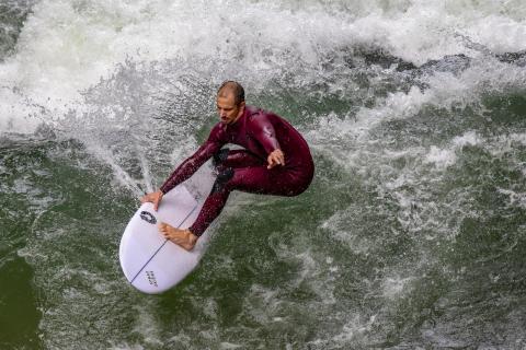 42_UND ACTION: SPORT IM BILD_Gabi_Wurst