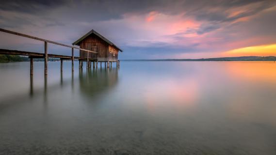 Fischerhütte am See