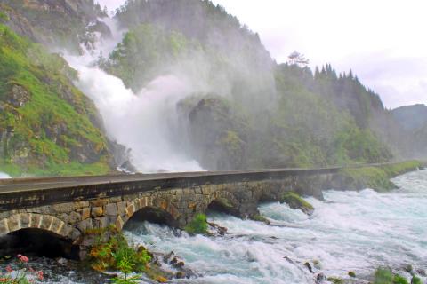 Spektakulärer Wasserfall in Norwegen