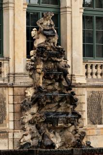 Brunnen im Zwinger in Dresden