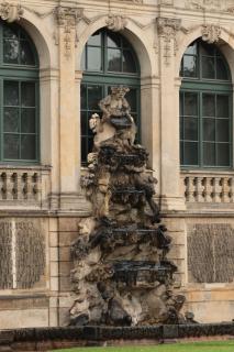 Brunnen im Zwinger Dresden