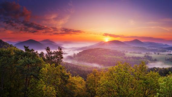 Sonnenaufgang am Geierstein 