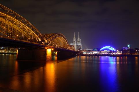 Kölner Dom Bei Nacht 2