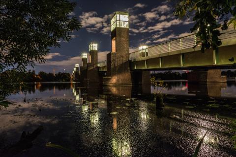 Die Spandauer-Seebrücke bei Nacht...