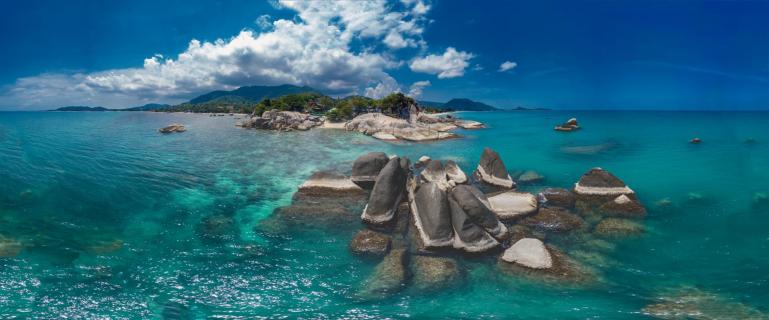 Fels im Meer