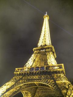Eiffelturm bei Nacht 
