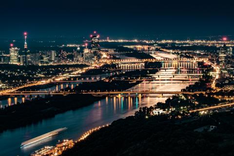 Wien bei Nacht Donaucity