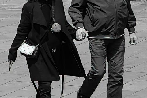 Hand in Hand