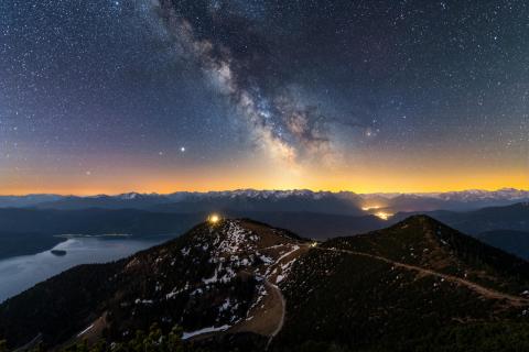 Milchstraße über den Alpen