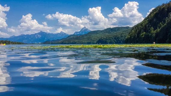 Wasserspiegelung am Weissensee