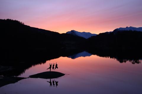 Sonnenuntergang am Fjord