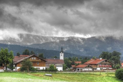 Dorf im Bayrischen Alpenvorland