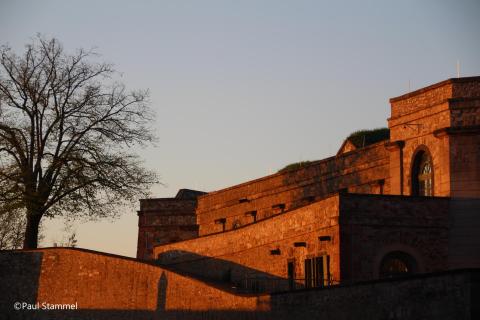 Festung im Abendlicht