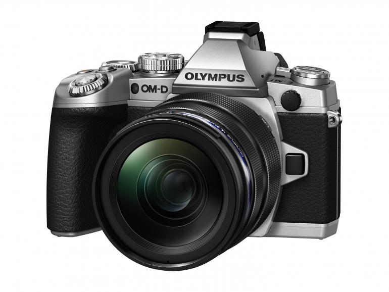 OM-D E-M1 in Silber