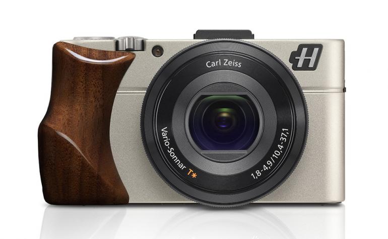 Die Hasselblad Stellar II mit Griff aus Walnussholz