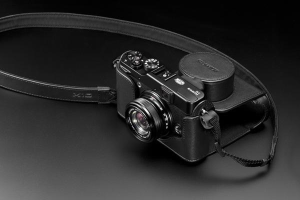  Fujifilm X10