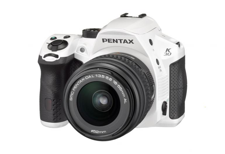 Pentax K-30 / Crystal White