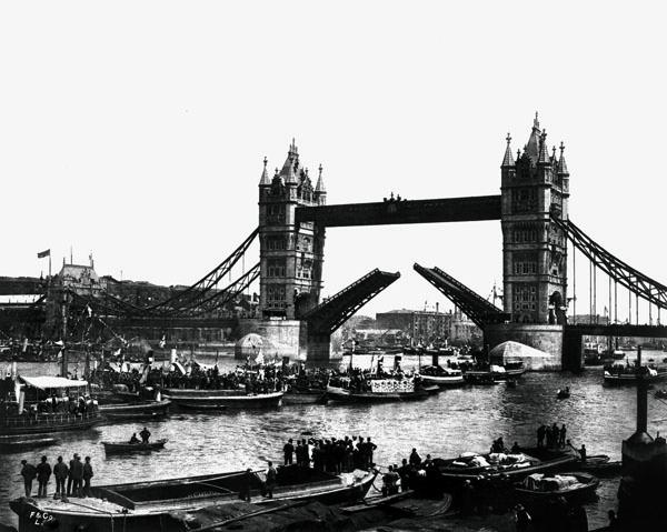 ANONYMOUS. Opening day of Tower Bridge, June 30, 1894.