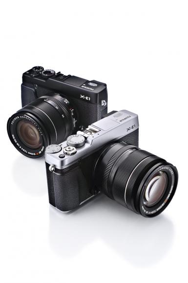 X-E1 Silber und schwarz