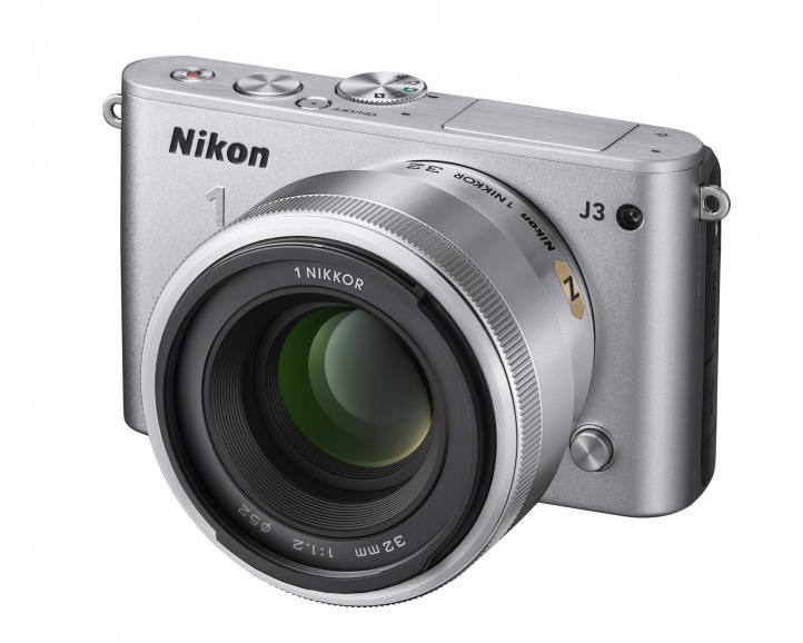 Nikon 1 NIKKOR 32 mm 1:1,2 an Nikon 1 J3