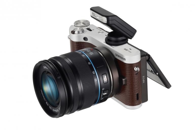 Schicke, smarte CSC: Samsung NX300M