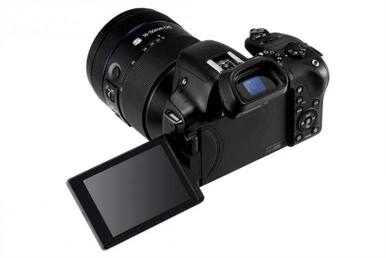 Samsung NX30