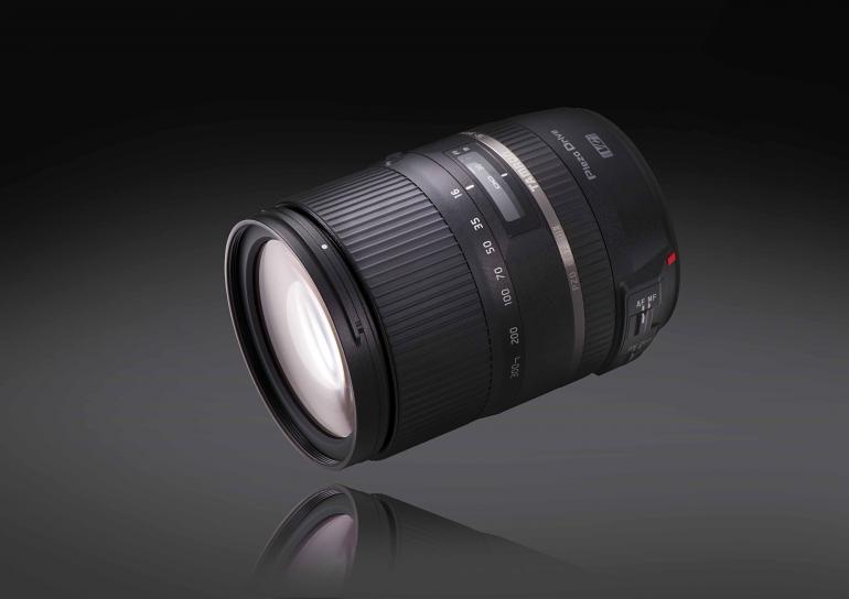 Tamron Mega-Zoom: 28-300mm F/3.5-6.3 Di VC PZD 