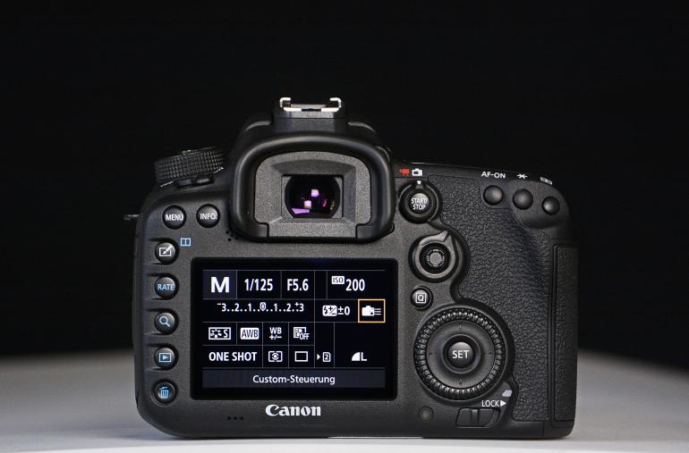 Canon EOS 7D Mark II