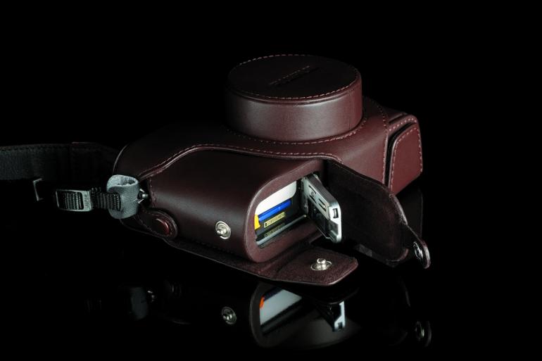 Schutz und Style verspricht die edle Ledertasche LC-X100S für rund 150 Euro.