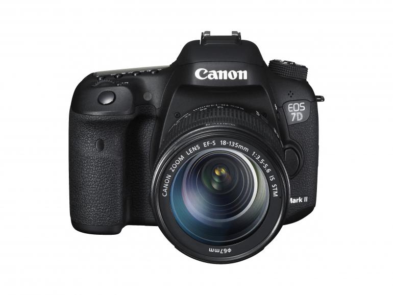 Canon 7D Mark II vs. Nikon D7100 