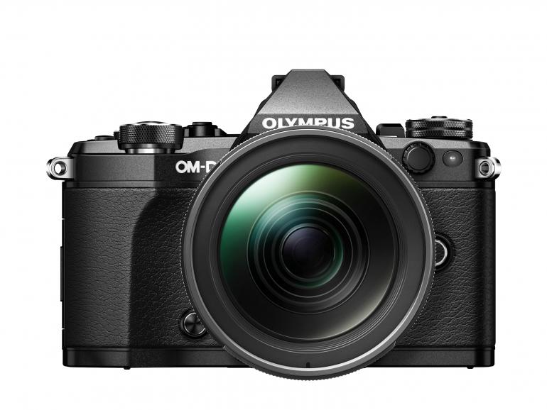 Olympus OM-D E-M5 Mark II: Fotografiert wird mit einem 16-Megapixel-Live-MOS-Sensor mit Crop-Faktor 2,0. 