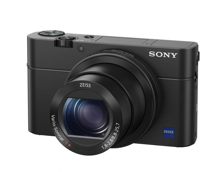 Die RX100M4 und die RX10M2 glänzen ab Sommer 2015 mit dem ersten 1.0 Zoll „stacked“ CMOS Sensor mit DRAM Speicher-Chip.