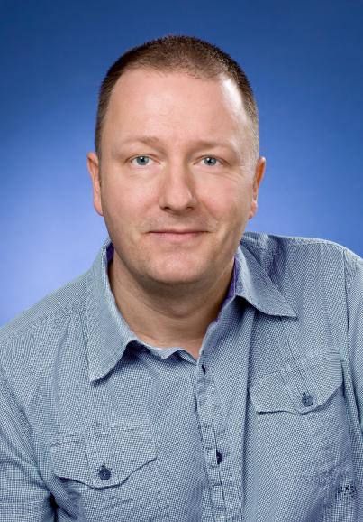 Dirk Wächter: 2002 gründete der Fotodesigner und Inhaber einer Werbeagentur dforum.net, den zentralen Online-Treffpunkt für Canon-DSLR-Fotografen.