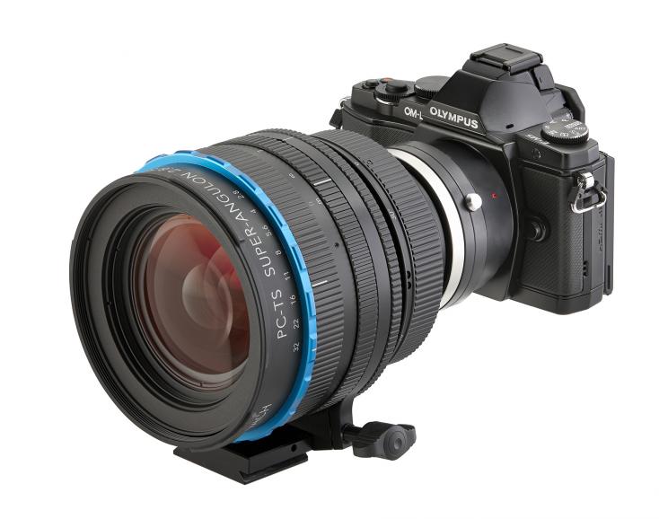 Der neue Novoflex-Adapter dient als Verbindung zwischen Kameras mit einem MFT-Bayonett und EF-Objektiven (hier: Olympus OM-D und Schneider-Kreuznach-Objektiv)