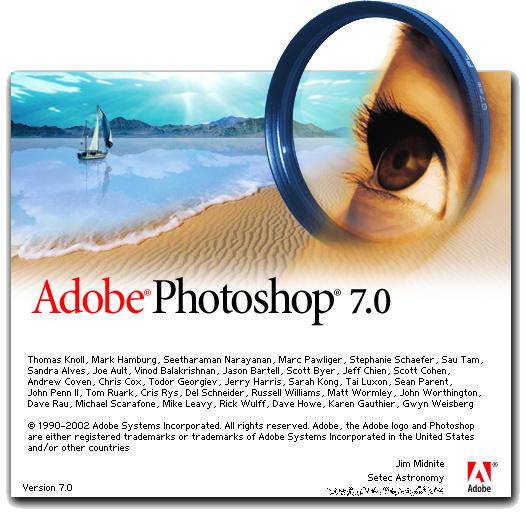 2002: Photoshop 7 ist die letzte Version, die nur mit einer Nummer bezeichnet wurde. Zu den Neuerungen zählt das Plug-in Adobe Camera RAW.