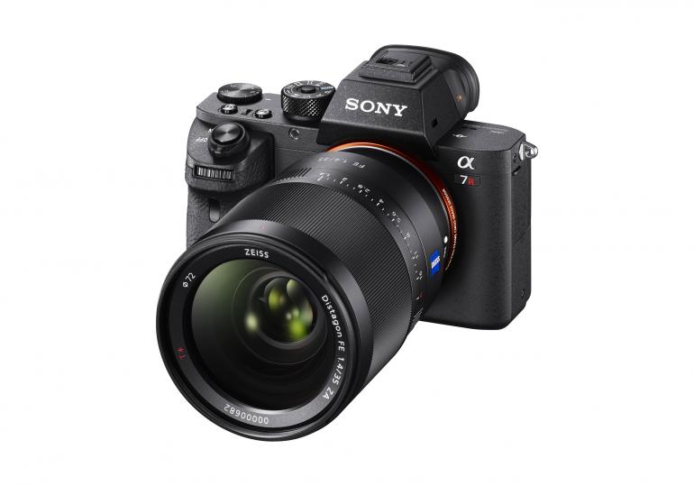 Vollformat-CSC mit rückwärtig belichtetem Sensor – Sony Alpha 7R II