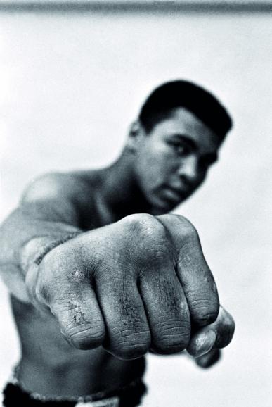 Dieses berühmte Foto von Boxerlegende Muhammad Ali aus dem Jahr 1966 kann in der Leica Hall of Fame besichtigt werden.