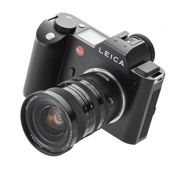 Die Leica SL mit Contax Objektiv. 