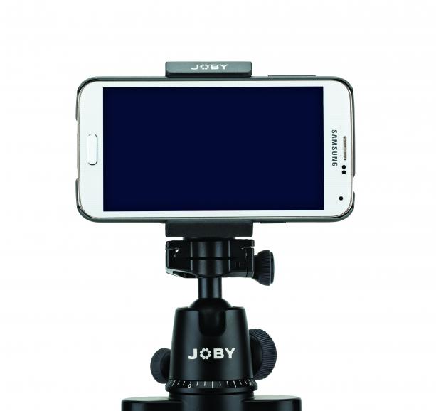 Der GripTight Mount PRO verbindet das Handy mit einem Stativ.