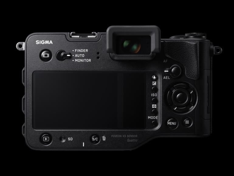 Wie die Sigma SD1 Merril sind beide neue Quattro-Kameras spiegellos mit Wechselobjektiv.