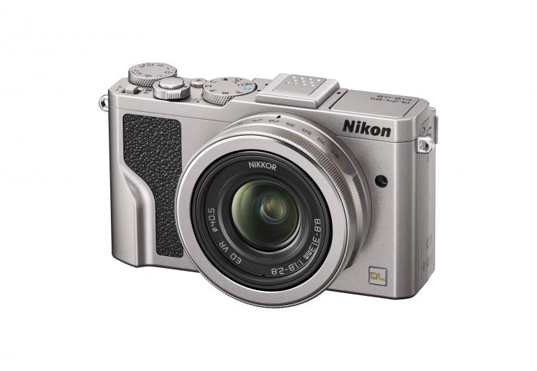Die Nikon DL24-85 f/1.8-2.8 mit Supermakrofunktion und lichtstarkem Objektiv.