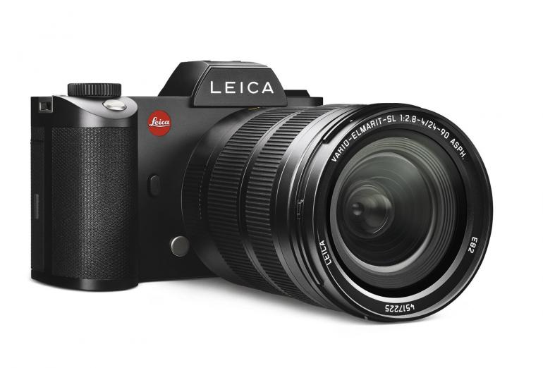 Das passende 24-90mm-Objektiv von Leica bietet beste optische Qualität und innenliegenden Zoom.
Kosten: rund 4.300 Euro.
